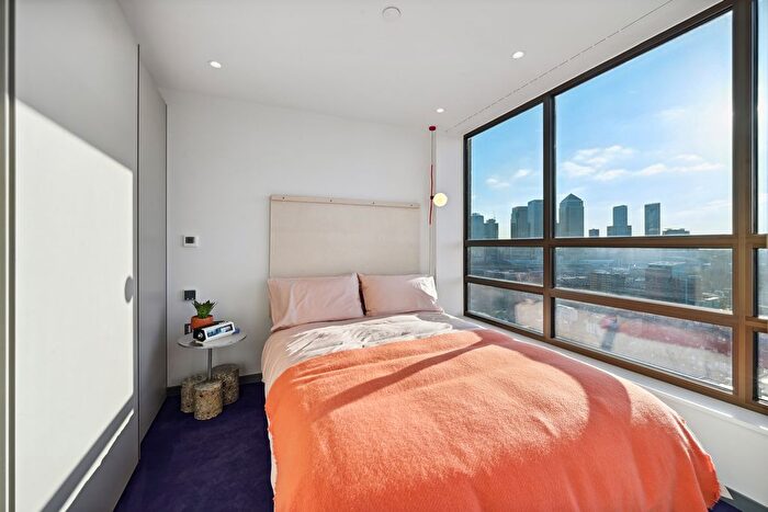 1 Bedroom Flat To Rent In Balfron Tower, St Leonards Road, London, E14