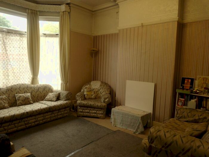 3 Bedroom Semi-Detached House To Rent In Uppingham Road, Leicester, LE5