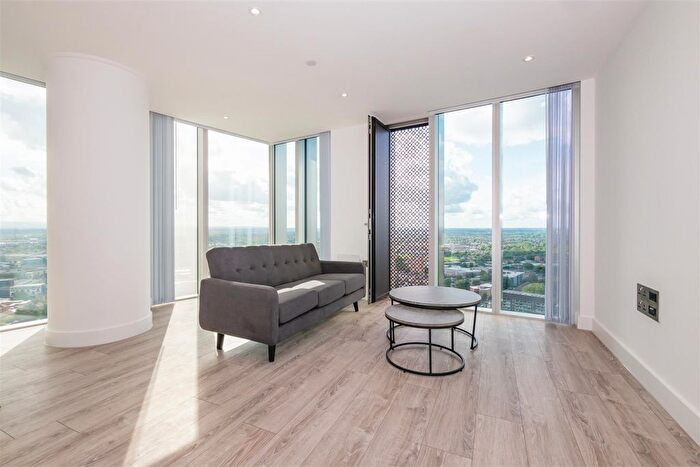 2 Bedroom Flat To Rent In Blade, Silvercroft Street, Manchester, M15