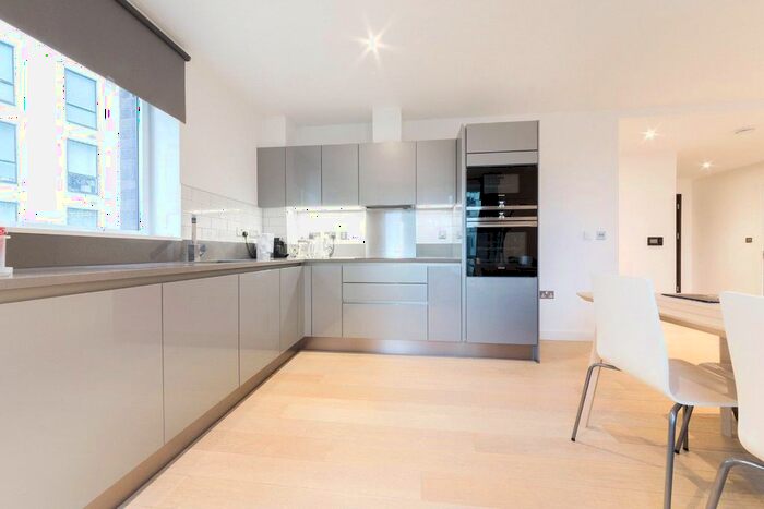 2 Bedroom Flat To Rent In Reminder Lane, Greenwich, London, SE10