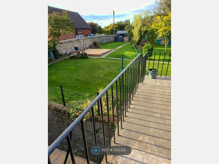 3 Bedroom Flat To Rent In Foulford Road, Cowdenbeath, KY4