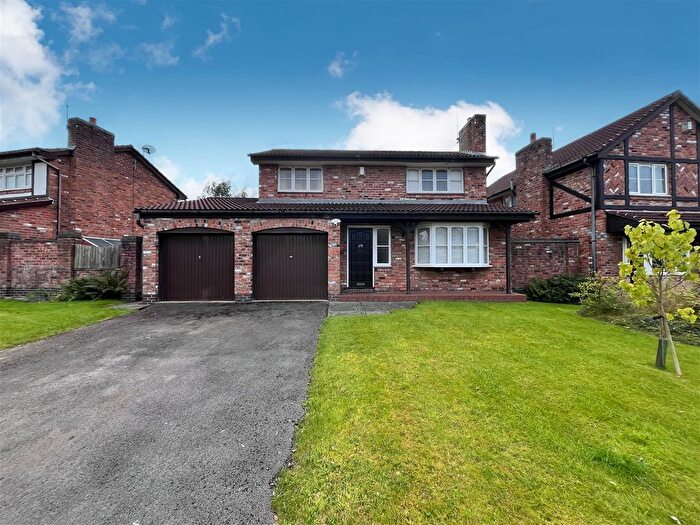 4 Bedroom Detached House To Rent In Hazelwood Road, Wilmslow, SK9