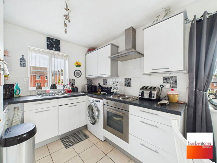 1 Bedroom Flat For Sale In Charter Place, Oldbury, B68
