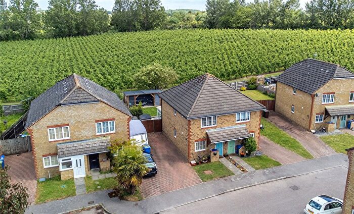 2 Bedroom Semi-Detached House For Sale In Grainey Field, Hartlip, Sittingbourne, Kent, ME9