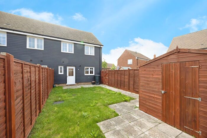 2 Bedroom Semi-detached House For Sale In Pipin Crescent, Finberry, Ashford, TN25