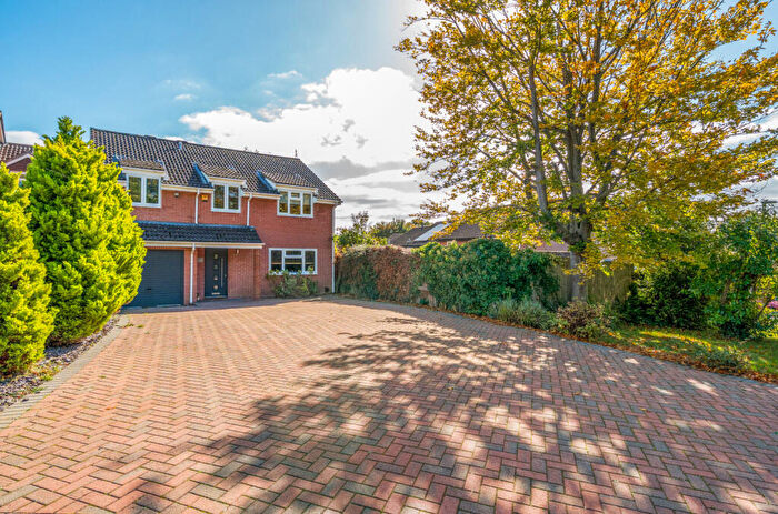 4 Bedroom Detached House For Sale In Jeffries Close, Rownhams, Southampton, Hampshire, SO16