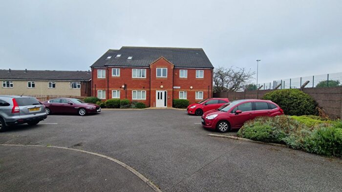 2 Bedroom Flat To Rent In Lomax Road, Hednesford, Cannock, Staffordshire, WS12