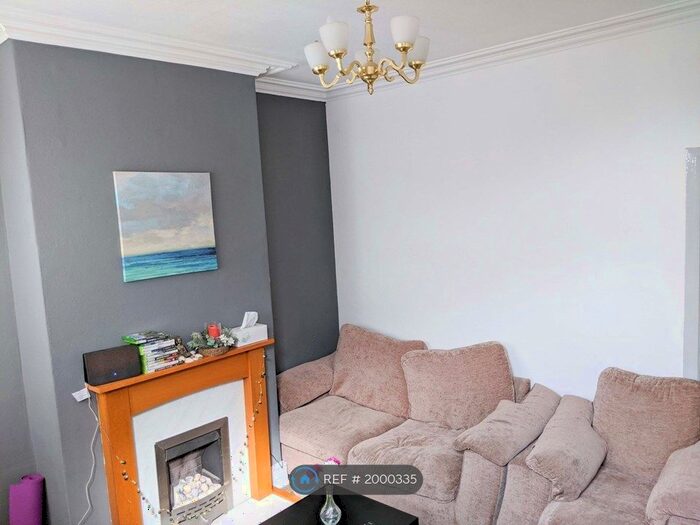 2 Bedroom Terraced House To Rent In Albany Road, Stoke-On-Trent, ST4