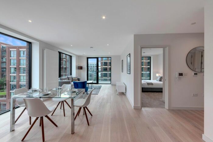 2 Bedroom Flat To Rent In John Cabot House, Royal Wharf, London, E16
