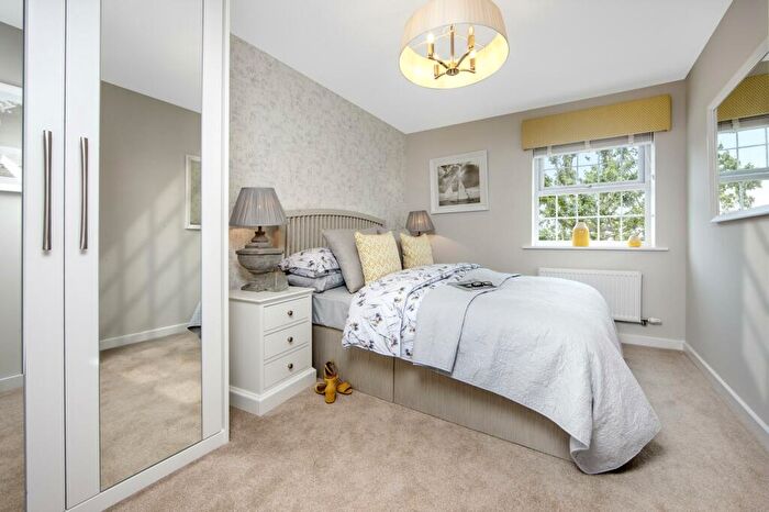 4 Bedroom Detached House For Sale In St Laurence Avenue, Aylesford, Maidstone, Kent, ME16