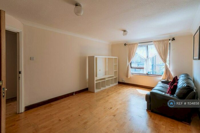 2 Bedroom Flat To Rent In South Grove Court, London, E17