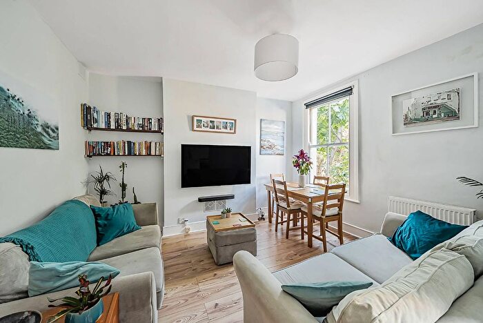 1 Bedroom Flat To Rent In Stockwell Road, Brixton, London, SW9