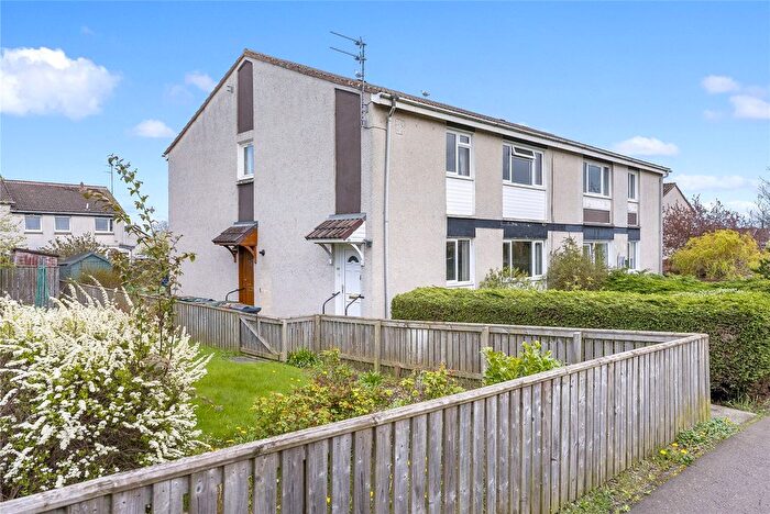 2 Bedroom Flat For Sale In Howden Hall Loan, Liberton, Edinburgh, EH16