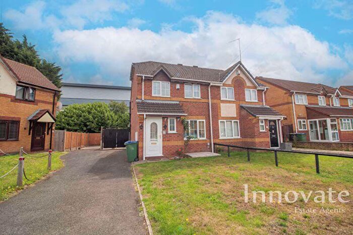3 Bedroom Semi-Detached House For Sale In Haines Close, Tipton, DY4