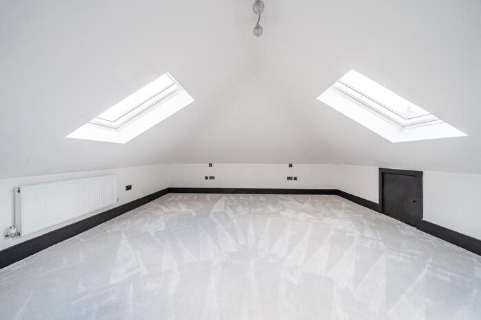 6 Bedroom Detached House For Sale In Farnham Common, Amersham, SL2
