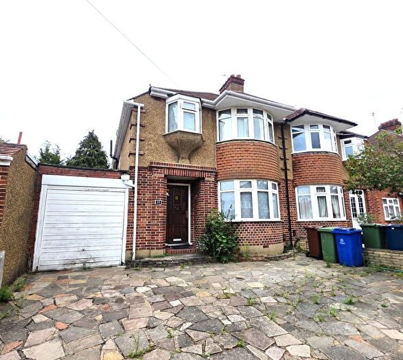 3 Bedroom Terraced House To Rent In Worple Way, Harrow, HA2