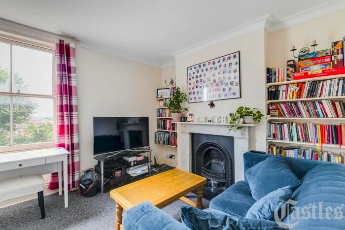 1 Bedroom Flat To Rent In Coolhurst Road, Crouch End, N8