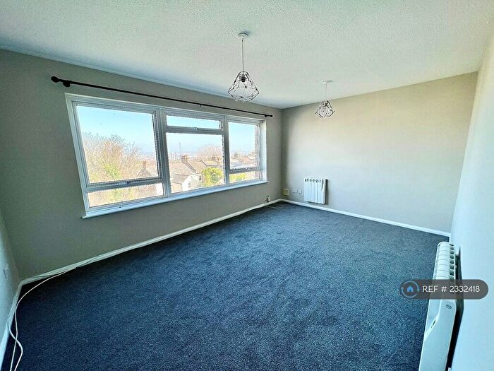 1 Bedroom Flat To Rent In Highview, London, SE18