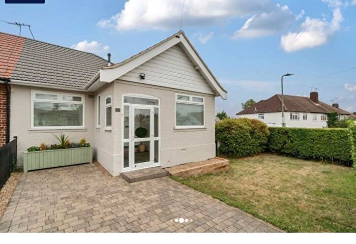 2 Bedroom Bungalow To Rent In Oakdene Road, Orpington, Kent, BR5