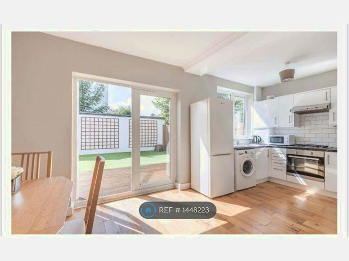 3 Bedroom Terraced House To Rent In Seely Road, London, SW17