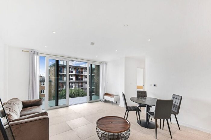2 Bedroom Flat For Sale In Georgette Apartments, Sidney Street, London, E1