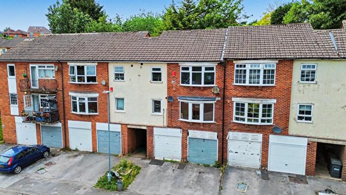 2 Bedroom Flat For Sale In Belvoir Lodge, Carlton, Nottingham, NG4