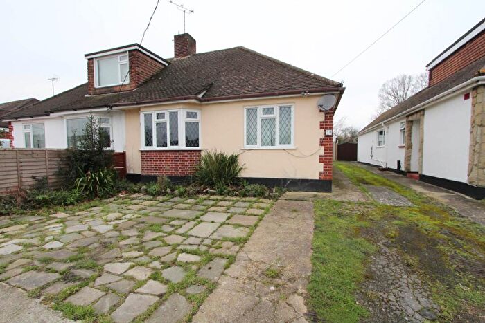 2 Bedroom Semi-Detached Bungalow To Rent In Glenwood Avenue, Eastwood, SS9