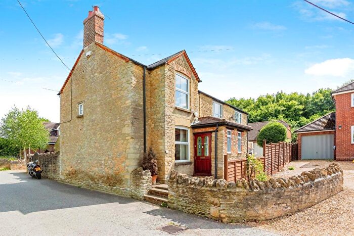 4 Bedroom Detached House For Sale In Castle Road, Lavendon, Olney, MK46