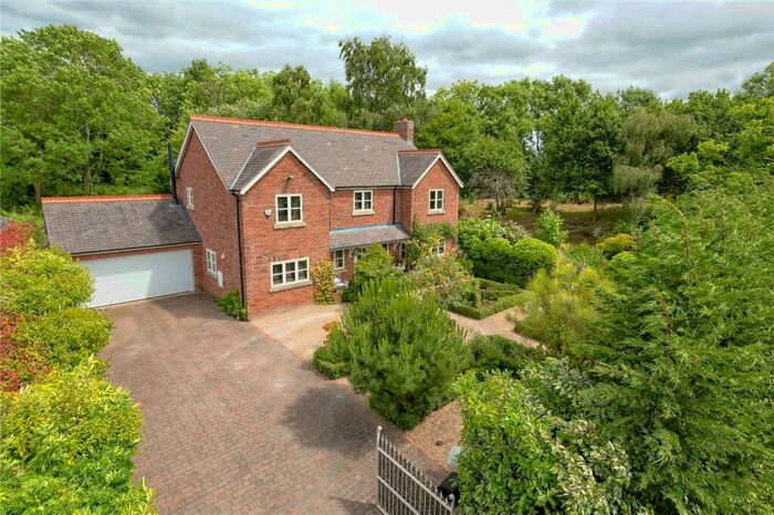 4 Bedroom Detached House For Sale In Chester Road, Tattenhall, Chester, CH3
