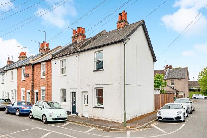 2 Bedroom End Of Terrace House For Sale In Beaconsfield Place, Epsom, KT17