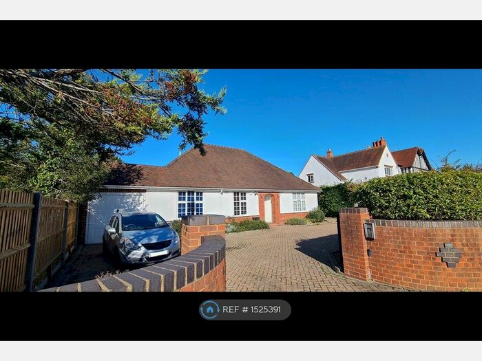 10 Bedroom Detached House To Rent In Cressingham Road, Reading, RG2