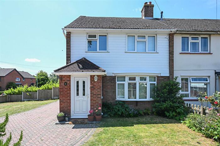 3 Bedroom End Of Terrace House For Sale In Pedlars Path, Danbury, Chelmsford, CM3