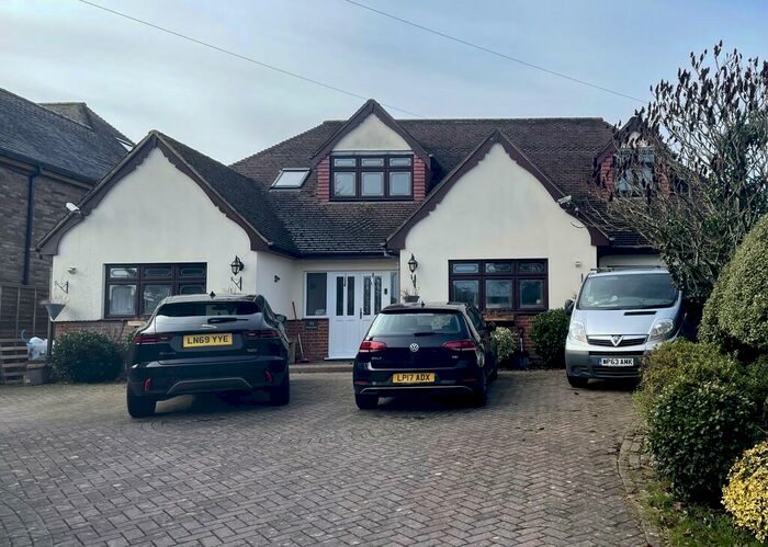 4 Bedroom Detached House To Rent In Cuffley Village, EN6