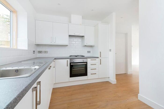 4 Bedroom Mews To Rent In Williams Mews, London, SE4