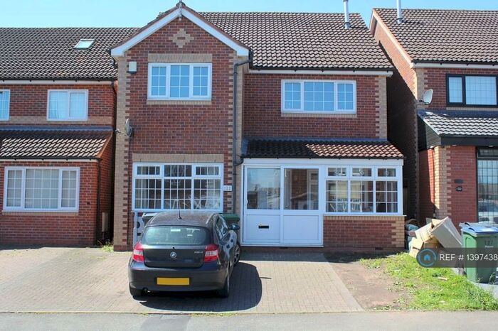 5 Bedroom Detached House To Rent In Borough Crescent, Oldbury, B69