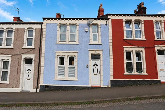 3 Bedroom Property For Sale In Penpole Avenue, Shirehampton, Bristol, BS11