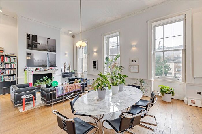 2 Bedroom Flat For Sale In Hertford Street, Mayfair, London, W1J