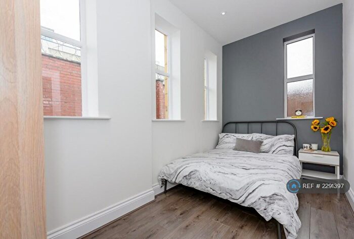 7 Bedroom Penthouse To Rent In Wellington House, Liverpool, L15