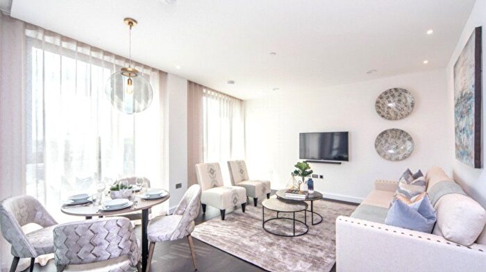 2 Bedroom Flat To Rent In Thornes House, Charles Clowes Walk, Nine Elms, London, SW11