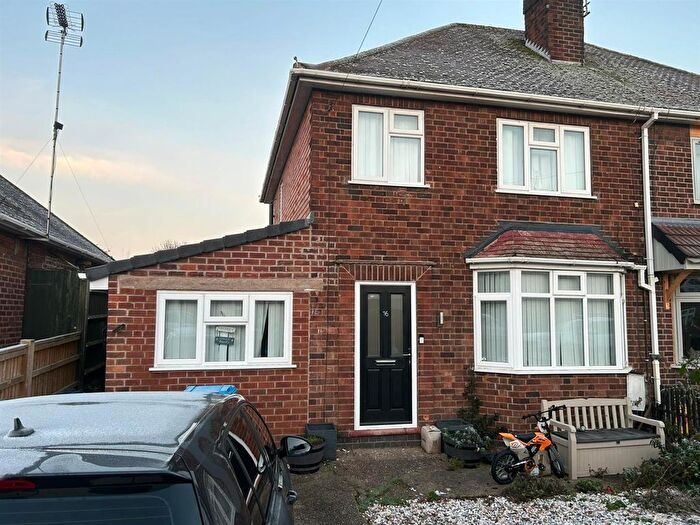 3 Bedroom Semi Detached House To Rent In Newbery Avenue, Long Eaton, Nottingham, NG10
