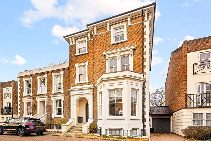 6 Bedroom Semi Detached House To Rent In Mill Plat, Isleworth, Middlesex, TW7