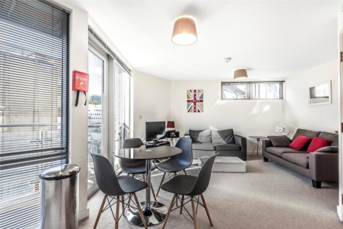 1 Bedroom Flat For Sale In Plumbers Row, London, E1