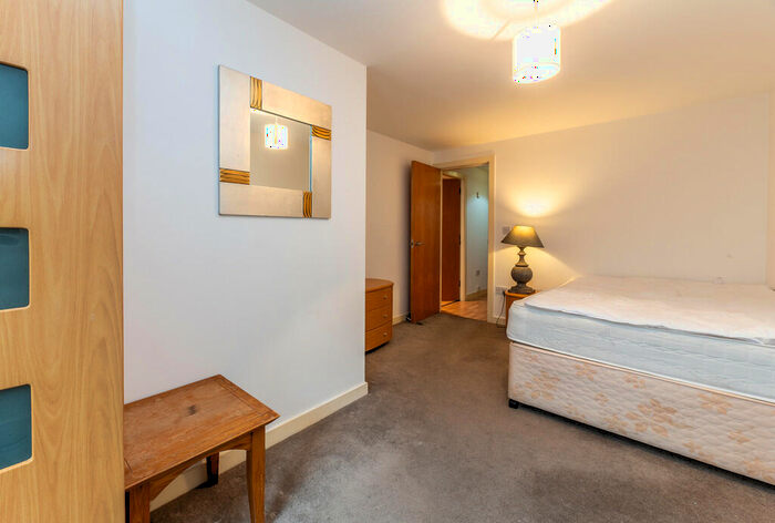 1 Bedroom Apartment For Sale In Waterfront Plaza, Station Street, Nottingham, NG2