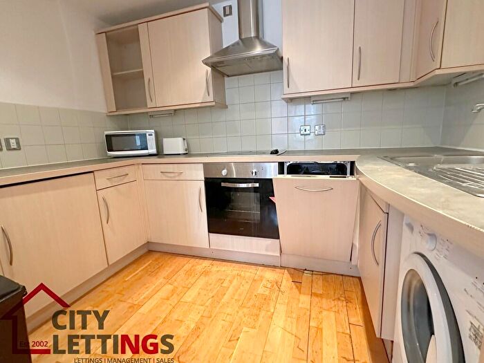 2 Bedroom Apartment To Rent In Ropewalk Court, Upper Parliment Street, NG1