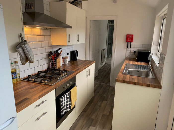 5 Bedroom Terraced House To Rent In Boultham Avenue, Lincoln, LN5