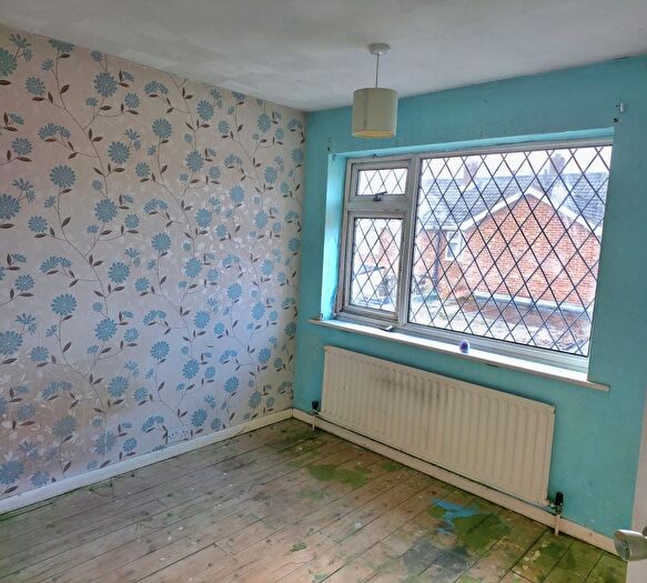 3 Bedroom End Of Terrace House For Sale In Bedford Avenue, Southampton, SO19