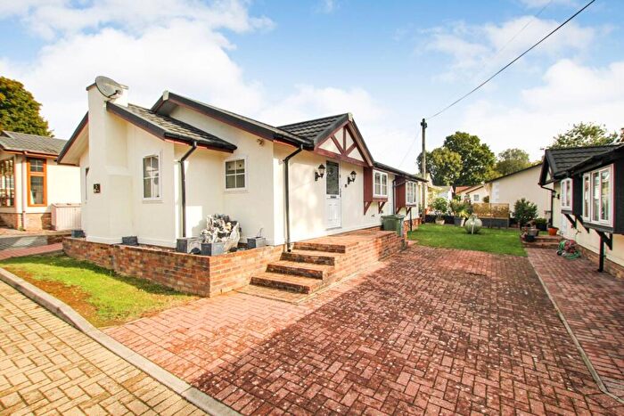 2 Bedroom Bungalow For Sale In Friars Close, Harrietsham, ME17
