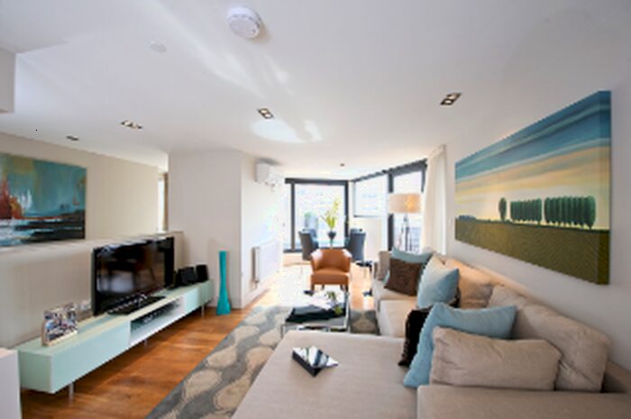 1 Bedroom Flat To Rent In Lovat Lane, London EC3R