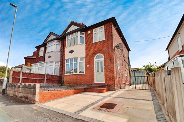 3 Bedroom Semi-Detached House For Sale In Oakdene Avenue, Newcastle, ST5