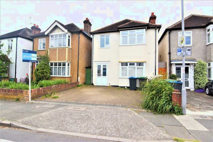 3 Bedroom Detached House To Rent In Latchmere Road, Kingston Upon Thames, KT2